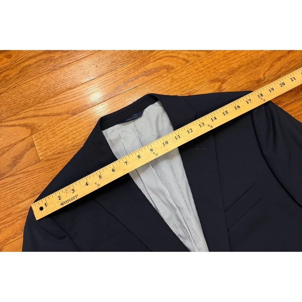 Brooks Brothers Explorer Regent Fit Navy Wool Stretch Blazer 39R Gold Buttons